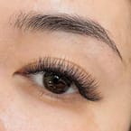 Cils en U