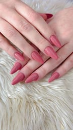 Poly Gel Nail Extension