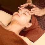 Bird’s Nest Collagen & Moisture Boost Facial