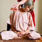 Neck & Shoulder 60 mins + Foot Massage 30 mins