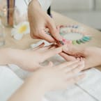 Manicure / Pedicure