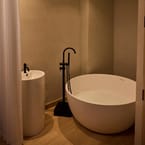 One Walaa (Private Room)