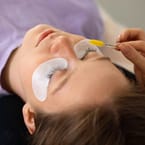 Eyelash Extension Removal