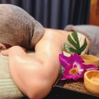 Body Scrub + Aroma Oil