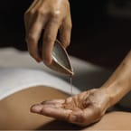 Massage aromathérapie 60 mins + massage tête et nuque 30 mins