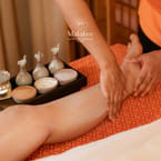 Foot Scrub & Foot Massage
