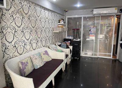 Beau Secret Hair and Beauty Bangkok 10310 2 - SeeU Beauty