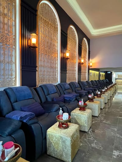 Wisdom Massage BTS Saladang Bangkok - SeeU Beauty