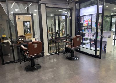 ADAM & EVE SALON AND HEAD SPA Bangkok 10250 3 - SeeU Beauty