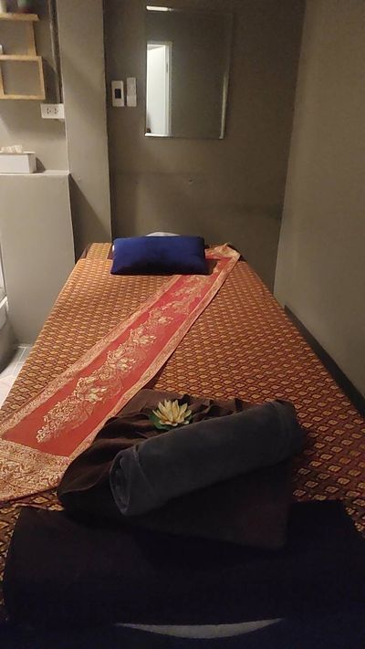 Thai Massage by MIW Sathorn Bangkok - SeeU Beauty