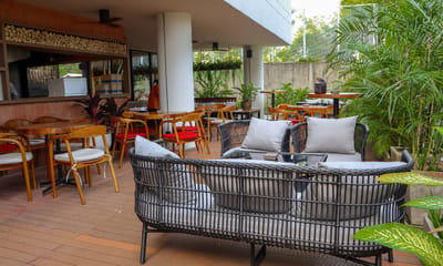 Bonjour Bonsoir Bangkok 10330 3 - SeeU Nomad