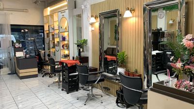 Aloha Beauty Salon in Samyan Bangkok 10330 2 - SeeU Beauty