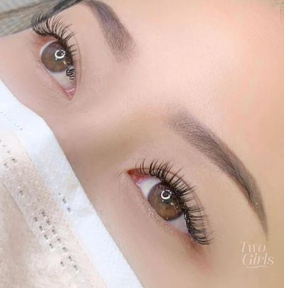 Two Girls Beauty Bangkok 10120 3 - SeeU Beauty
