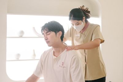 Blessed Hands Thai Massage - Yaowarat (Chinatown) Bangkok - SeeU Beauty
