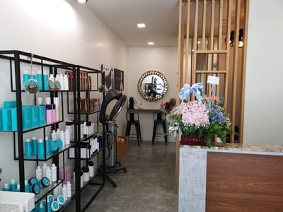 Aida Hair Salon (หลังห้างพาราไดซ์) Bangkok - SeeU Beauty