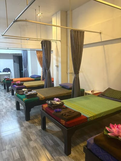 Thai Massage by MIW Bangkok - SeeU Beauty