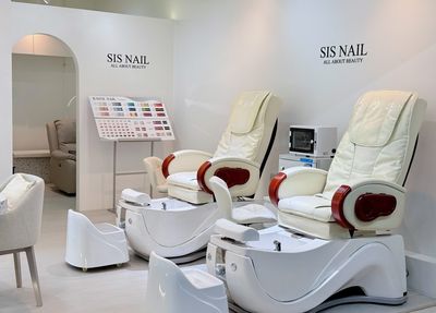 Sis Nail (Tha Phra Open Air Market) Bangkok 10600 3 - SeeU Beauty