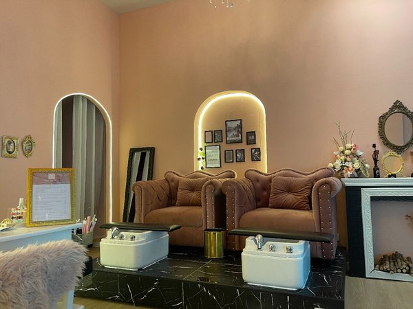 Thunya Beauty Studio Bangkok 10250 2 - SeeU Beauty