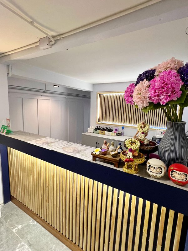 Wisdom Massage BTS Saladang Bangkok 10500 3 - SeeU Beauty