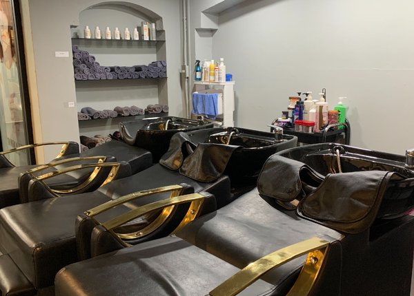 ADAM & EVE SALON AND HEAD SPA Bangkok 10250 5 - SeeU Beauty