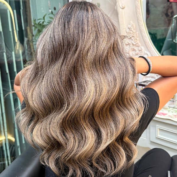 Oilly Hair Salon Bangkok Bangkok 10120 4 - SeeU Beauty