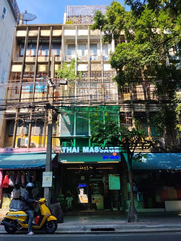 Thai Massage by MIW Sathorn Bangkok 10120 3 - SeeU Beauty
