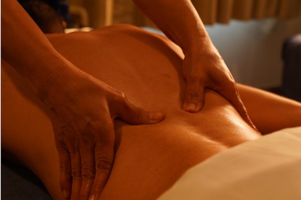 Abloom Holistic Clinic Sukhumvit 33 Bangkok 10110 3 - SeeU Beauty