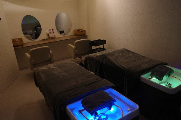 CALMY CORNER RELAXING HEAD SPA & SALON Bangkok 10500 6 - SeeU Beauty