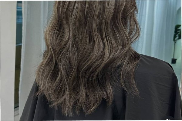 REST head spa salon Thonglor (3rd floor) Bangkok 10110 16 - SeeU HeaderBg.webp