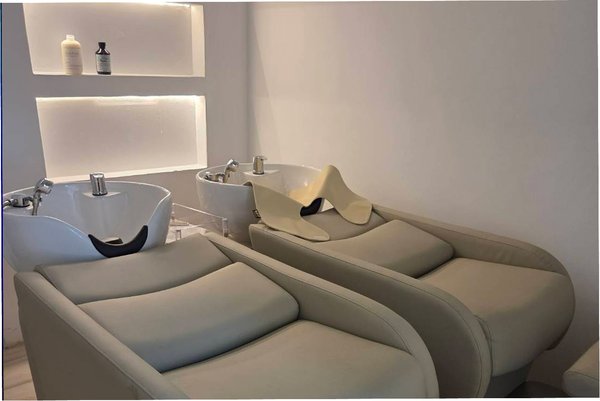 REST head spa salon Thonglor (3rd floor) Bangkok 10110 10 - SeeU HeaderBg.webp