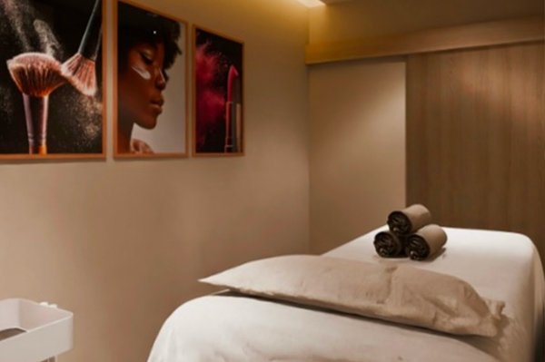 NARIS nails and lashes Bangkok 10110 4 - SeeU Beauty