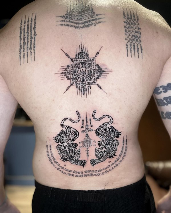 YAWAN Tattoo Studio Bangkok Bangkok 10400 27 - SeeU Beauty