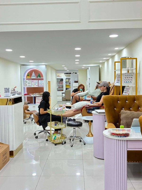 The aura nail thonglor Bangkok 10110 4 - SeeU Beauty