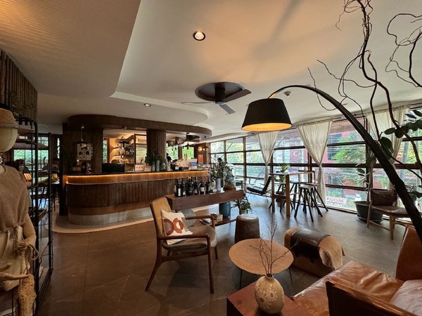 Mareeji Cafe & Casual Dining Bangkok 10110 2 - SeeU Nomad