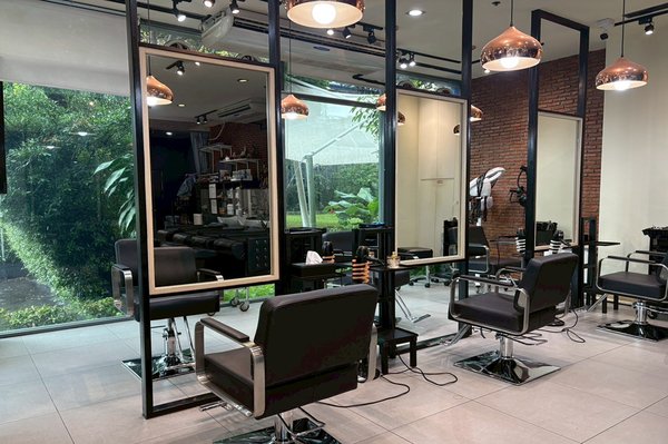 Mamma Mia! Hair Club - Onnut Bangkok 10260 4 - SeeU Beauty