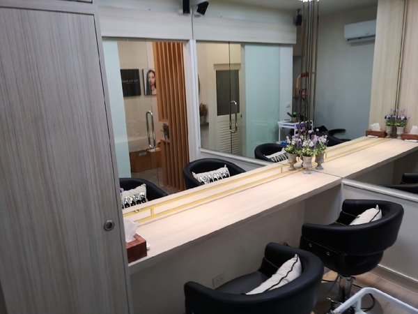 Aida Hair Salon (หลังห้างพาราไดซ์) Bangkok 10250 2 - SeeU Beauty
