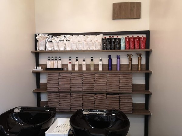 Aida Hair Salon (หลังห้างพาราไดซ์) Bangkok 10250 5 - SeeU Beauty