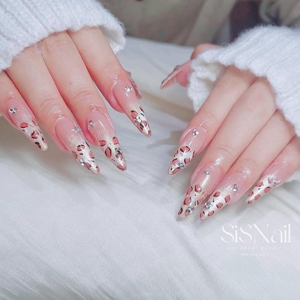 Sis Nail (Tha Phra Open Air Market) Bangkok 10600 5 - SeeU Beauty