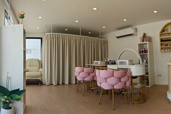 Beauty Box Bangkok Bangkok 10260 1 - SeeU HeaderBg.webp