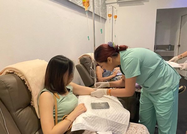 Dr. Revive (Nan Ah) Bangkok 10600 2 - SeeU Beauty