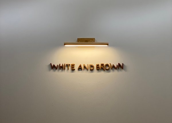 White and Brown Nails bangkok 10100 21 - SeeU Beauty