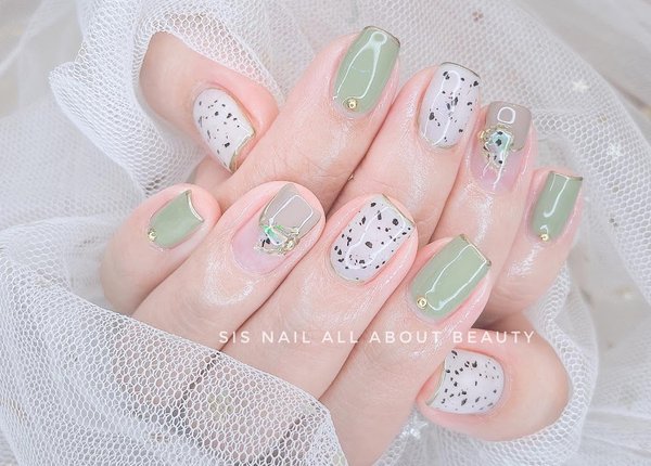 Sis Nail (Tha Phra Open Air Market) Bangkok 10600 5 - SeeU Beauty