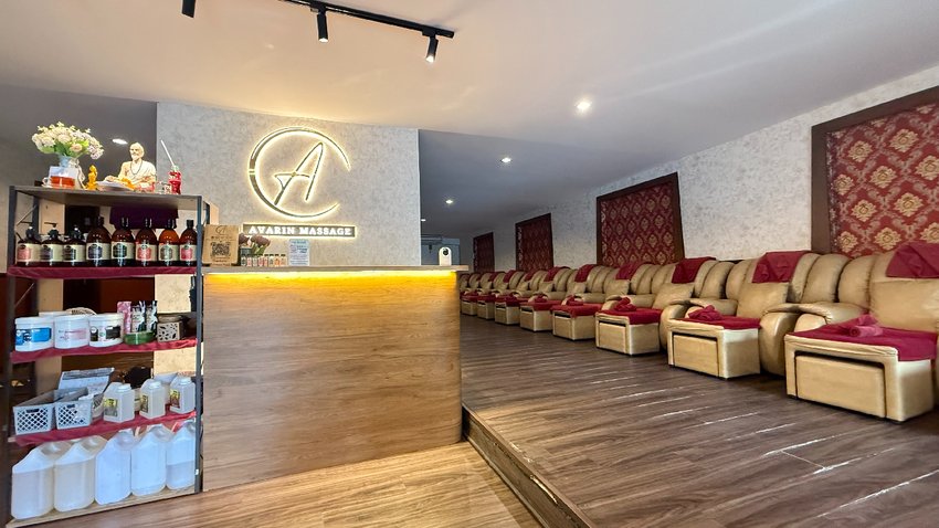 Avarin Massage Surawong Road Bangkok 10500 1 - SeeU Beauty