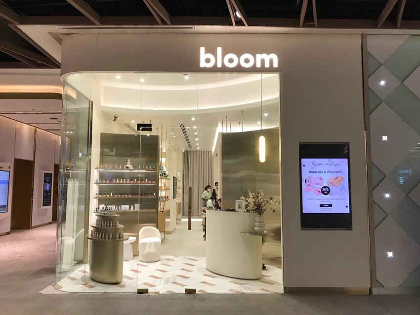 Bloom Nail Spa & Eyelash - ONE BANGKOK Bangkok 10330 1 - SeeU Beauty